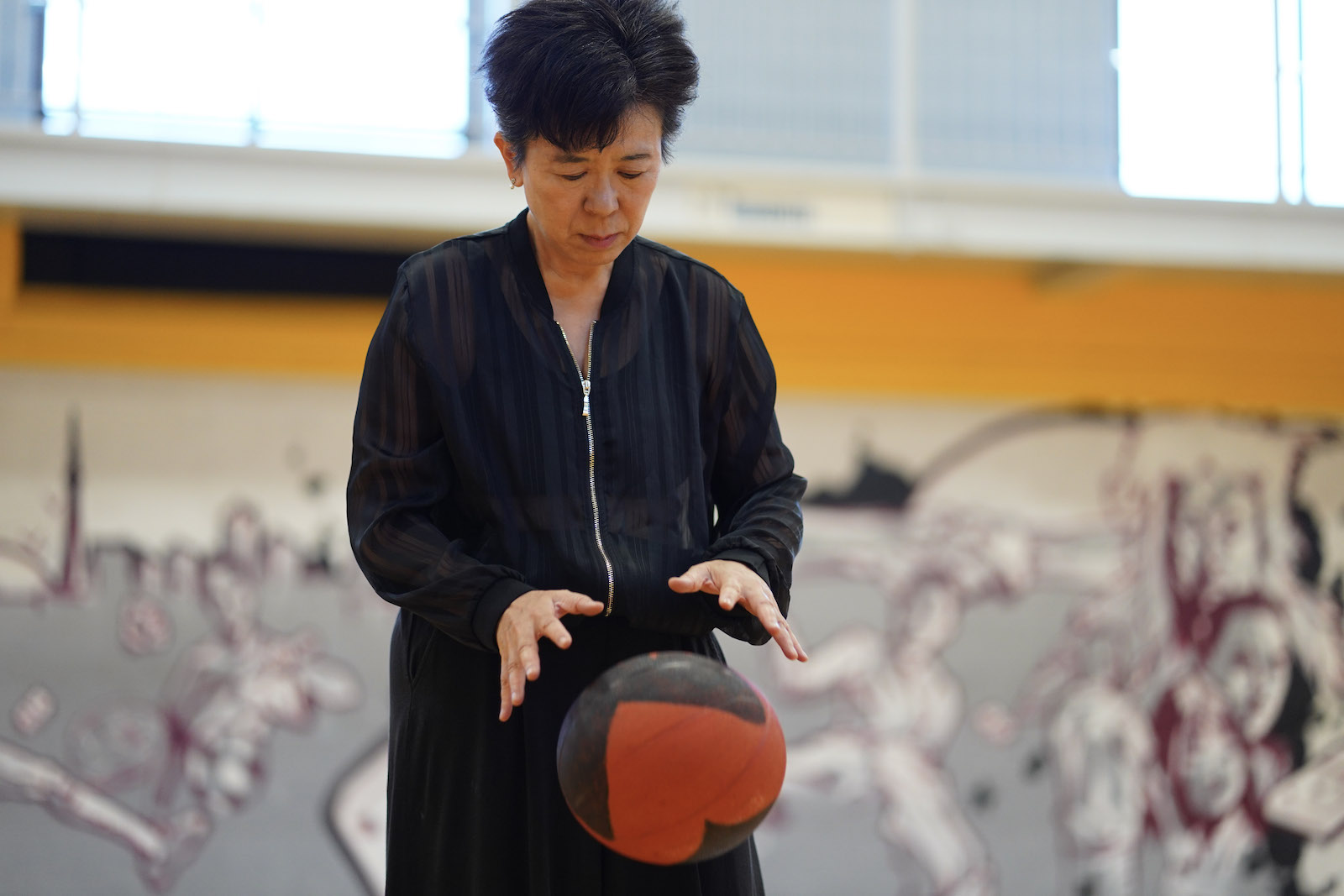 Sakiko Yamaoka performs Body Maintenance as part of KinesTHESES, 2019